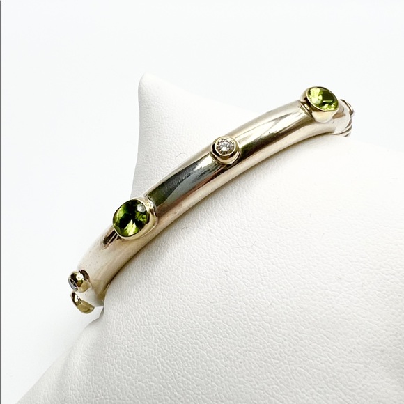 David Yurman 18K Gold, Peridot & Diamond Hinged Bangle Bracelet - Picture 11 of 16